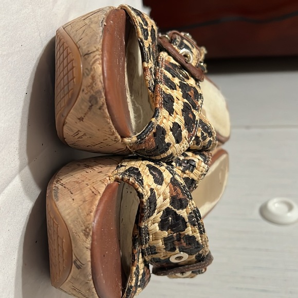 Wedges - Picture 6 of 7